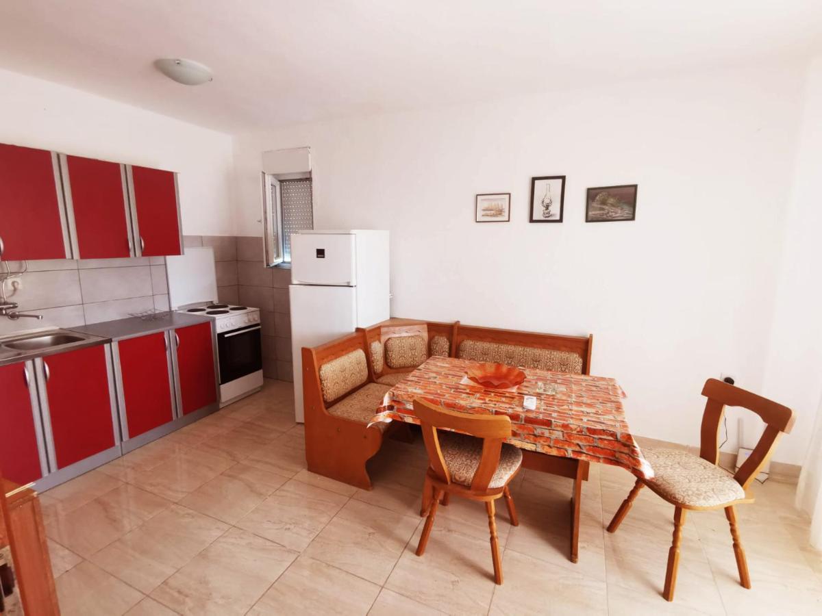Apartmani Luka Rtina Exteriör bild